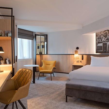 Hotel Doubletree By Hilton London Elstree à Borehamwood Extérieur photo